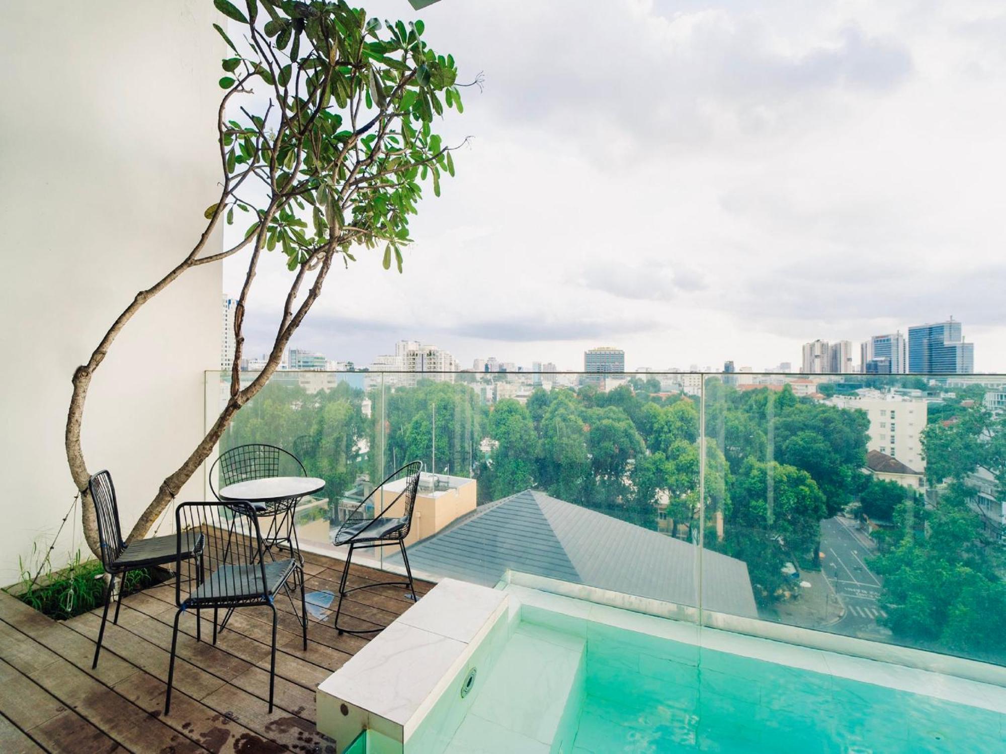 Serenity Saigon Sky Villas - Free One Way Airport Shuttle Ho Chi Minh City Exterior photo
