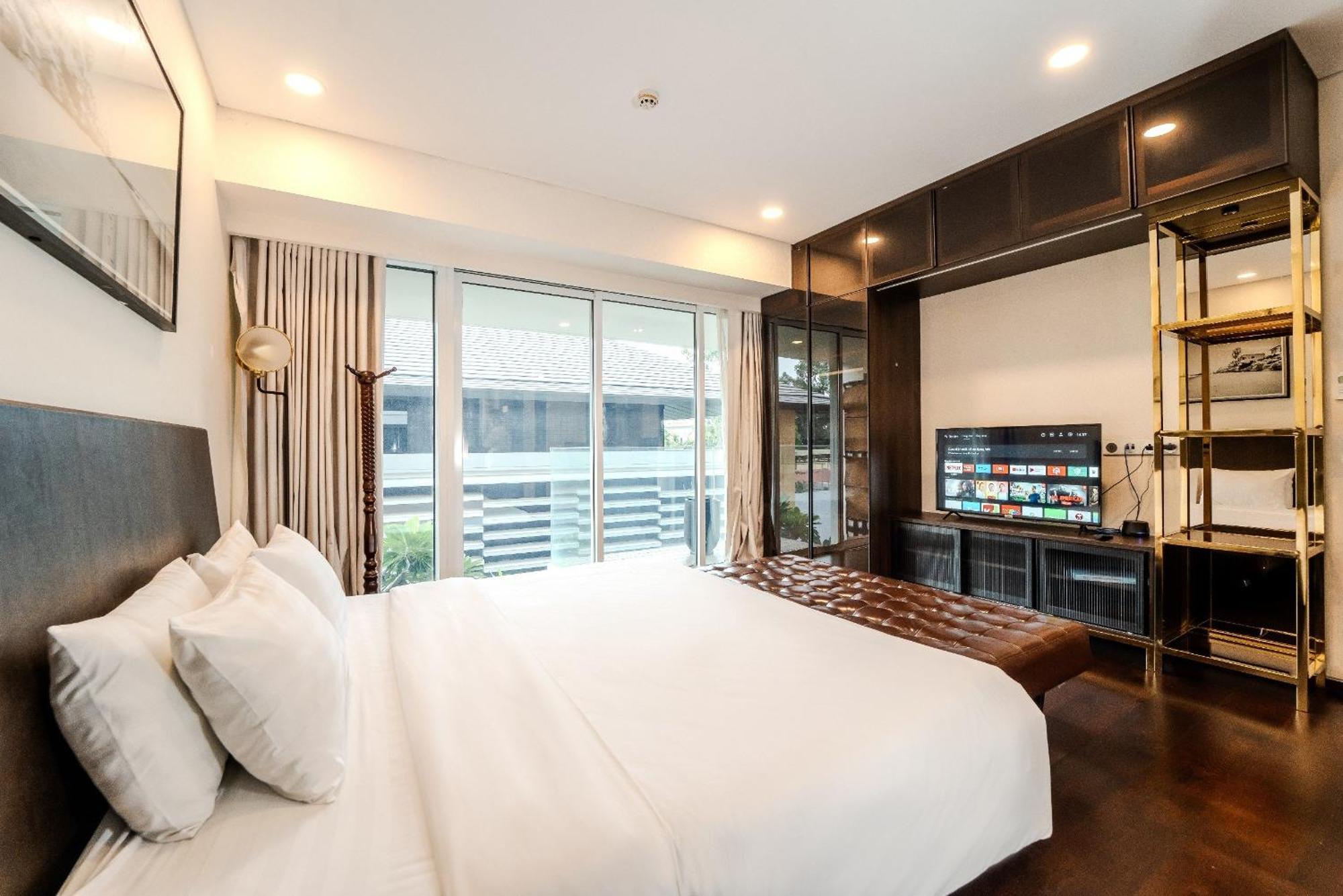 Serenity Saigon Sky Villas - Free One Way Airport Shuttle Ho Chi Minh City Exterior photo